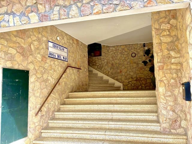 Piso de 2 habitaciones en Santa Cristina d'Aro en venta - 160.000 € (Ref: 8931842)