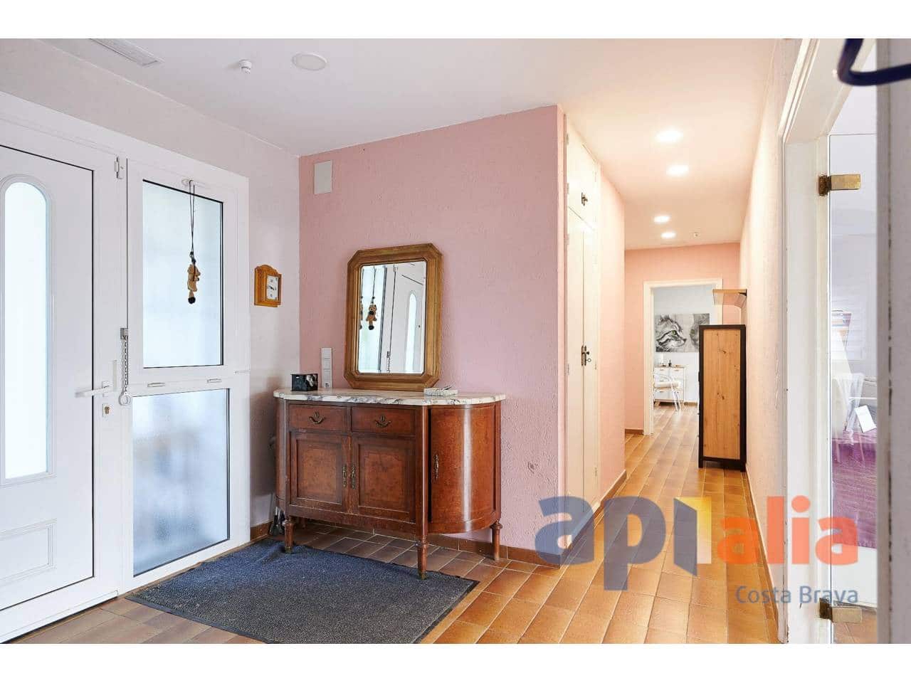 3 Zimmer Villa zu verkaufen in Romanya de la Selva mit Pool - 559.000 € (Ref: 8936450)