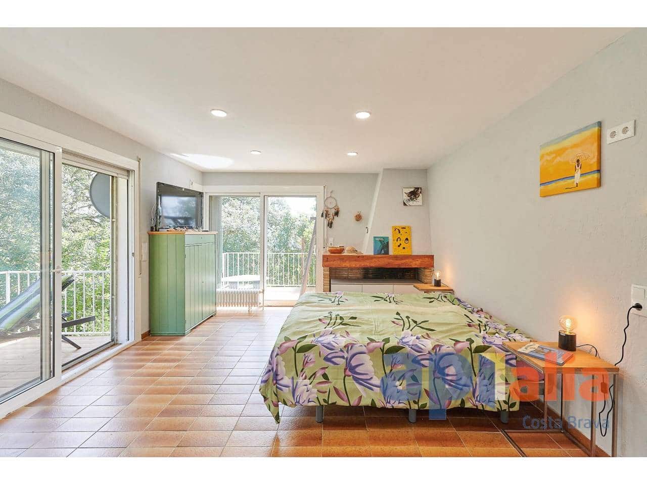 3 Zimmer Villa zu verkaufen in Romanya de la Selva mit Pool - 559.000 € (Ref: 8936450)