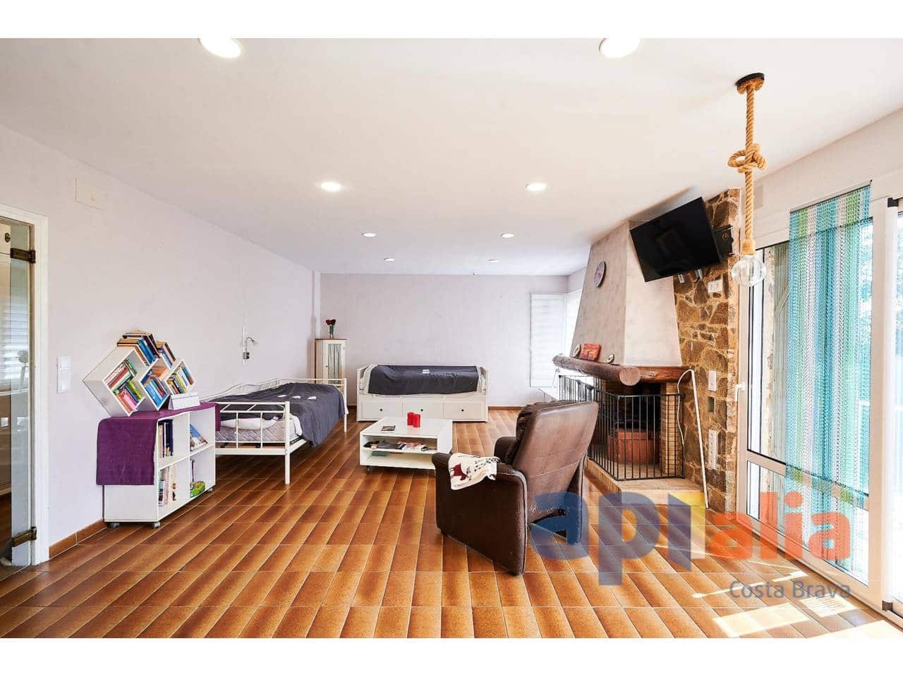 3 Zimmer Villa zu verkaufen in Romanya de la Selva mit Pool - 559.000 € (Ref: 8936450)