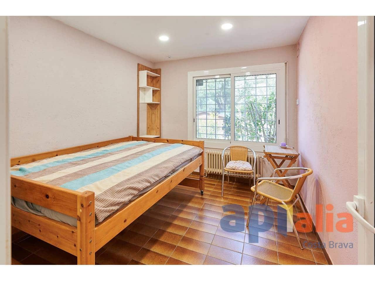 3 Zimmer Villa zu verkaufen in Romanya de la Selva mit Pool - 559.000 € (Ref: 8936450)