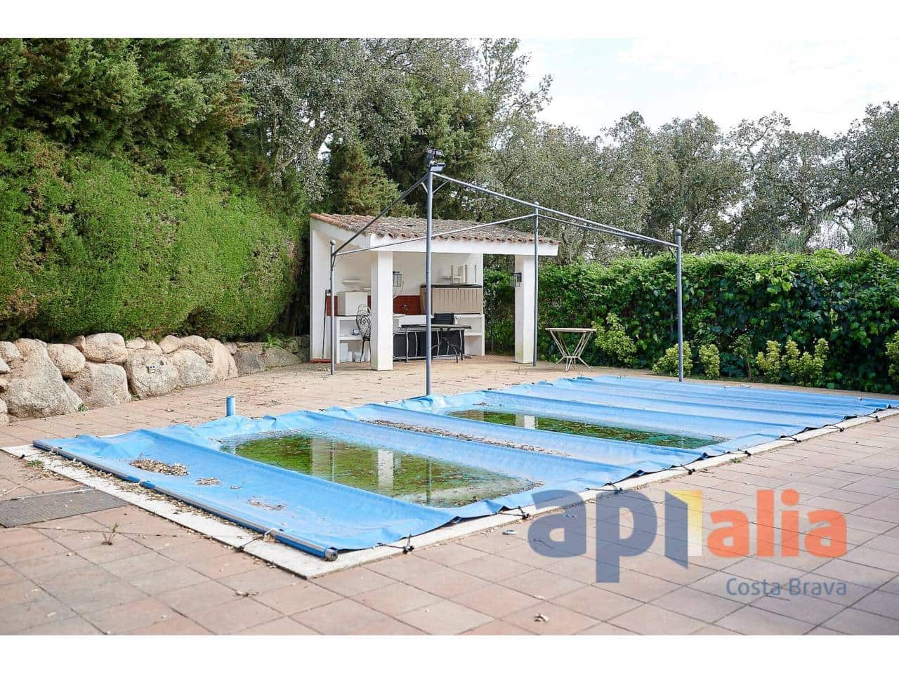 3 Zimmer Villa zu verkaufen in Romanya de la Selva mit Pool - 559.000 € (Ref: 8936450)