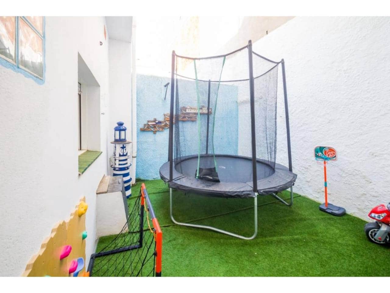 3 soveværelse Byhus til salg i Palamos med garage - € 368.000 (Ref: 8945838)