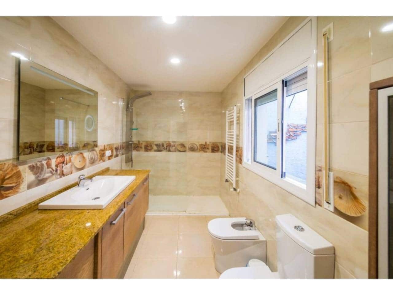 3 soveværelse Byhus til salg i Palamos med garage - € 368.000 (Ref: 8945838)