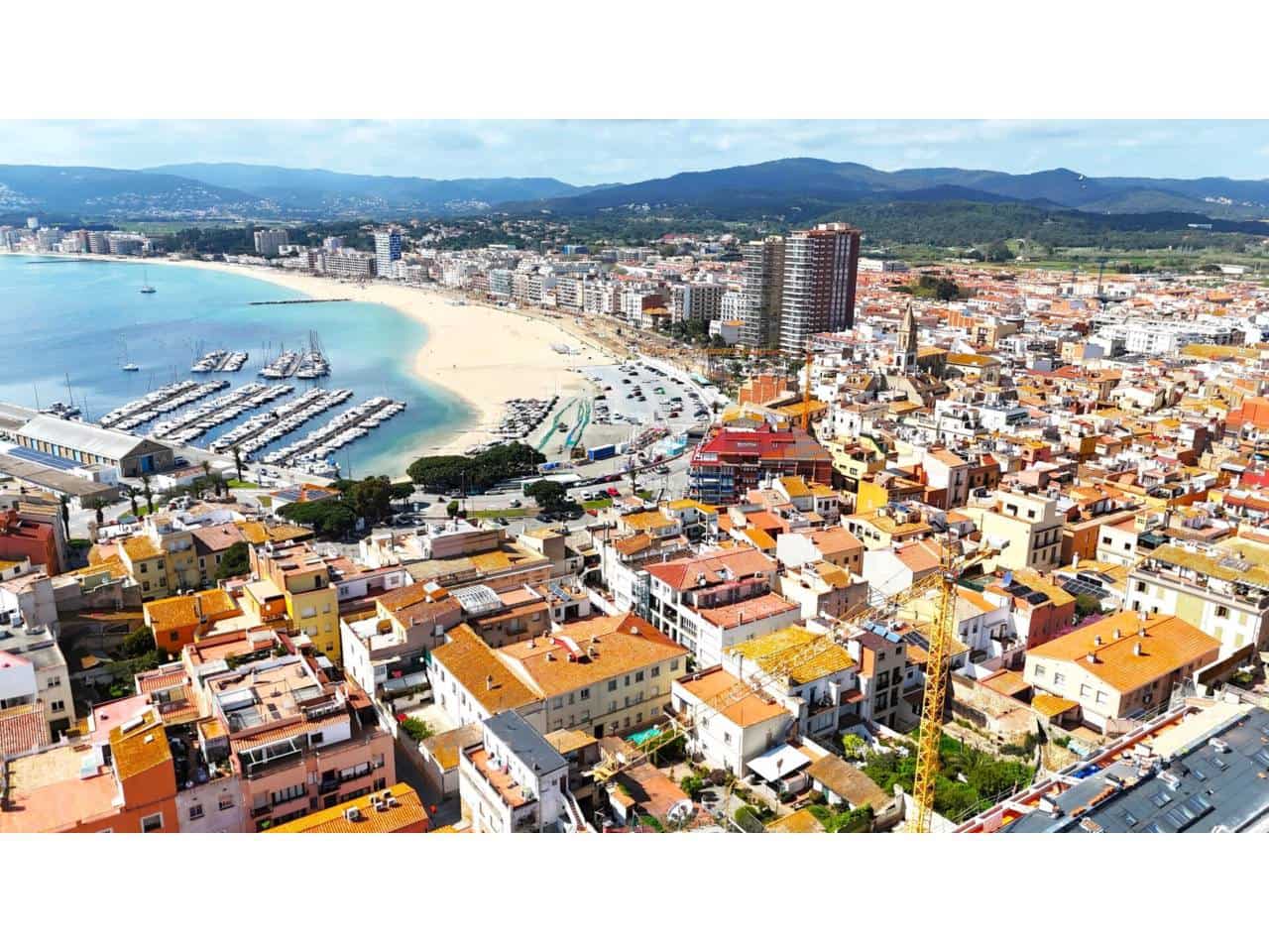 3 soveværelse Byhus til salg i Palamos med garage - € 368.000 (Ref: 8945838)