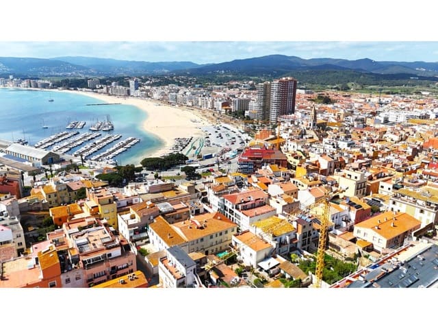 3 soveværelse Byhus til salg i Palamós med garage - € 368.000 (Ref: 8945838)