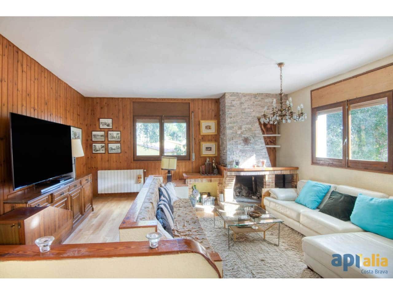 6 camera da letto Villa in vendita in Sant Feliu de Guixols con piscina garage - 550.000 € (Rif: 8945839)