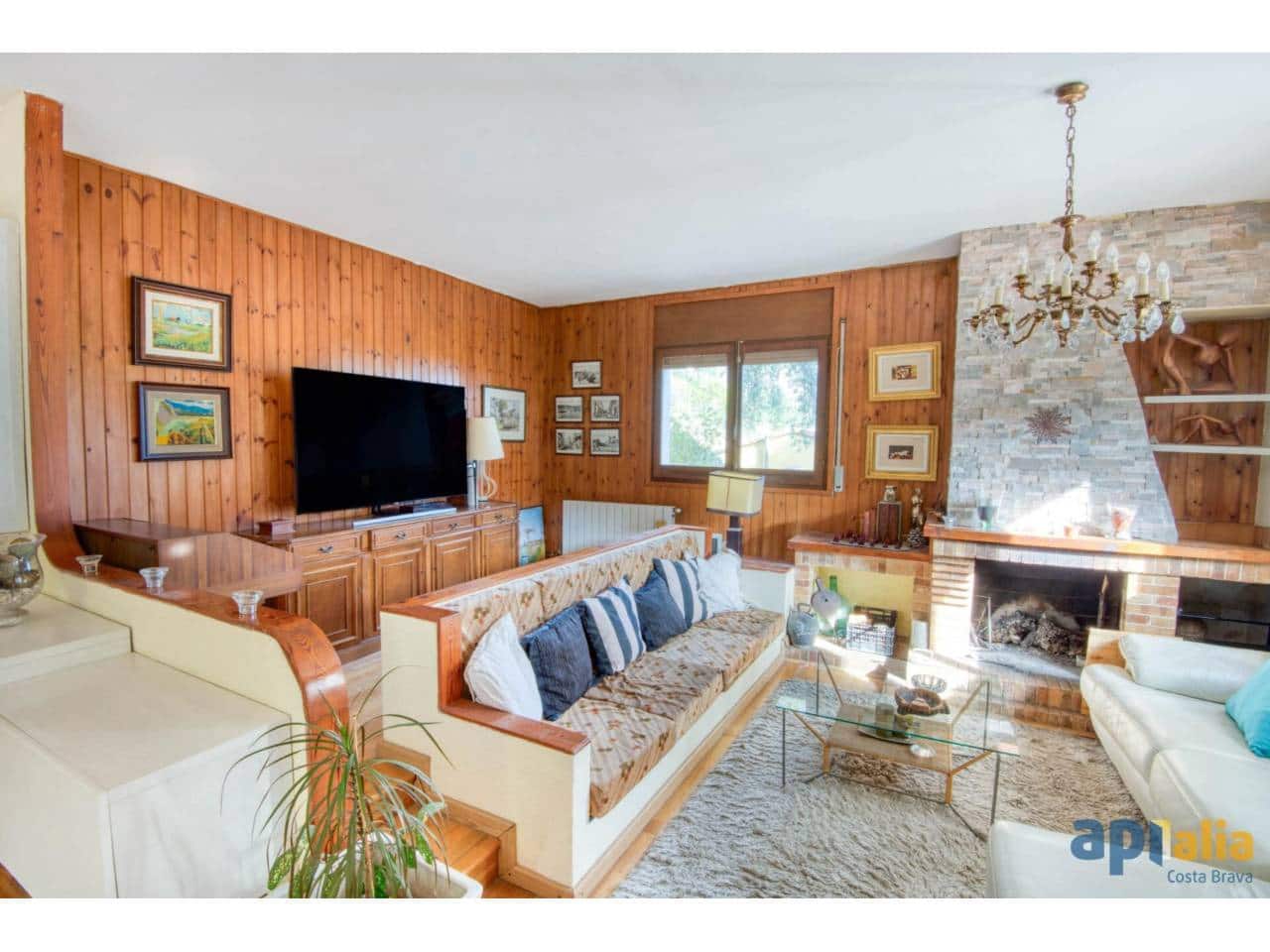 6 camera da letto Villa in vendita in Sant Feliu de Guixols con piscina garage - 550.000 € (Rif: 8945839)