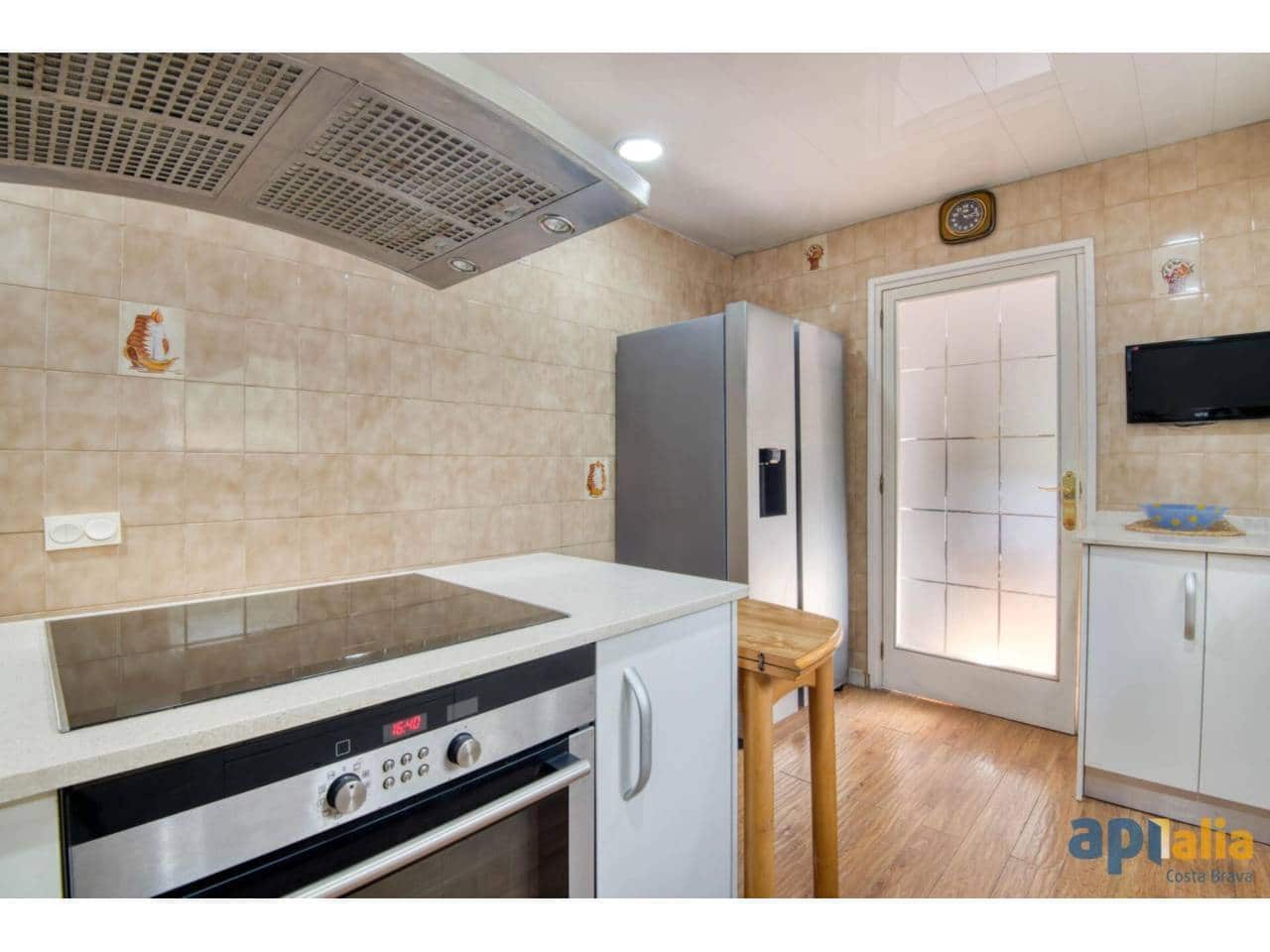 6 camera da letto Villa in vendita in Sant Feliu de Guixols con piscina garage - 550.000 € (Rif: 8945839)