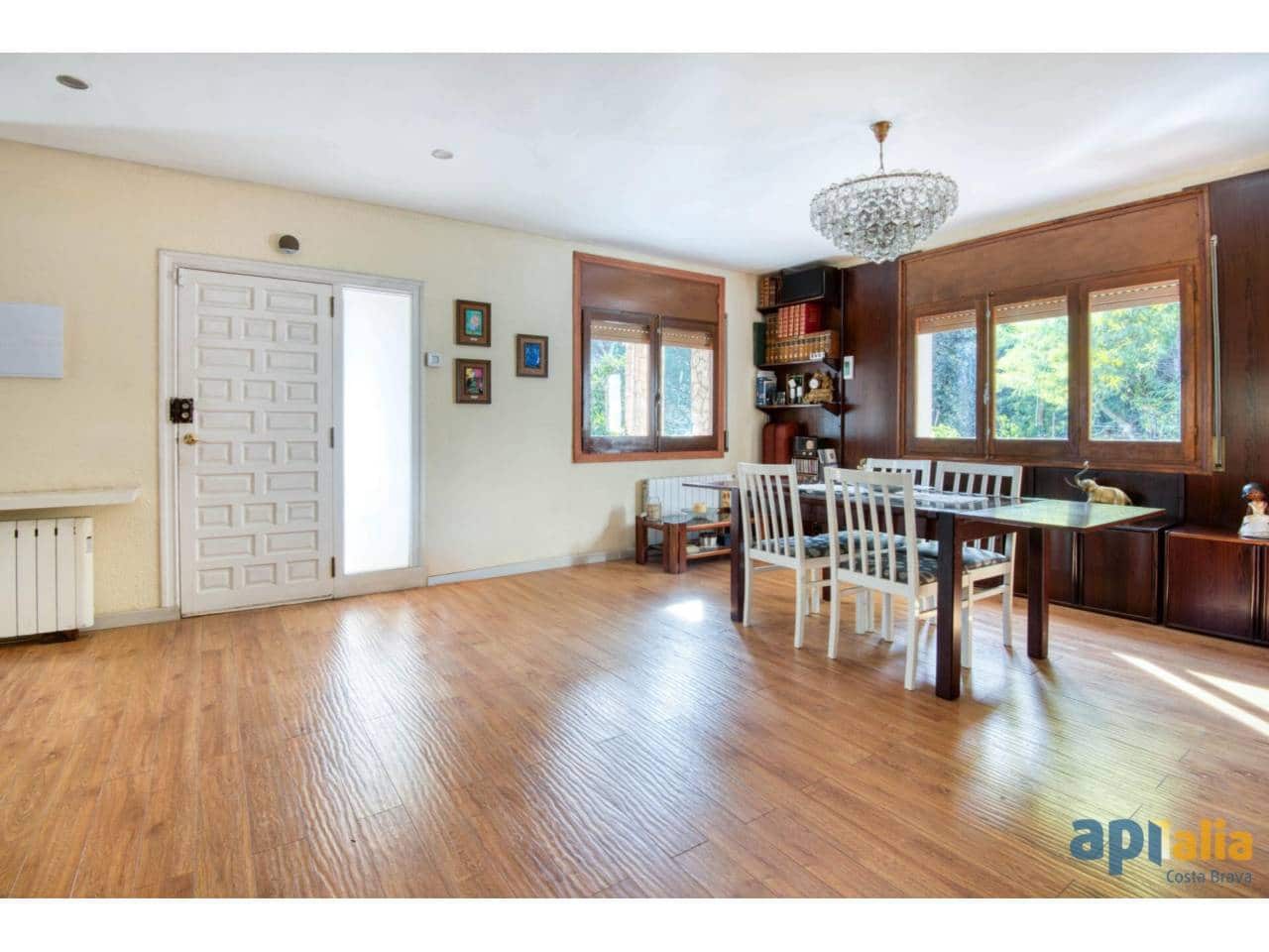 6 camera da letto Villa in vendita in Sant Feliu de Guixols con piscina garage - 550.000 € (Rif: 8945839)