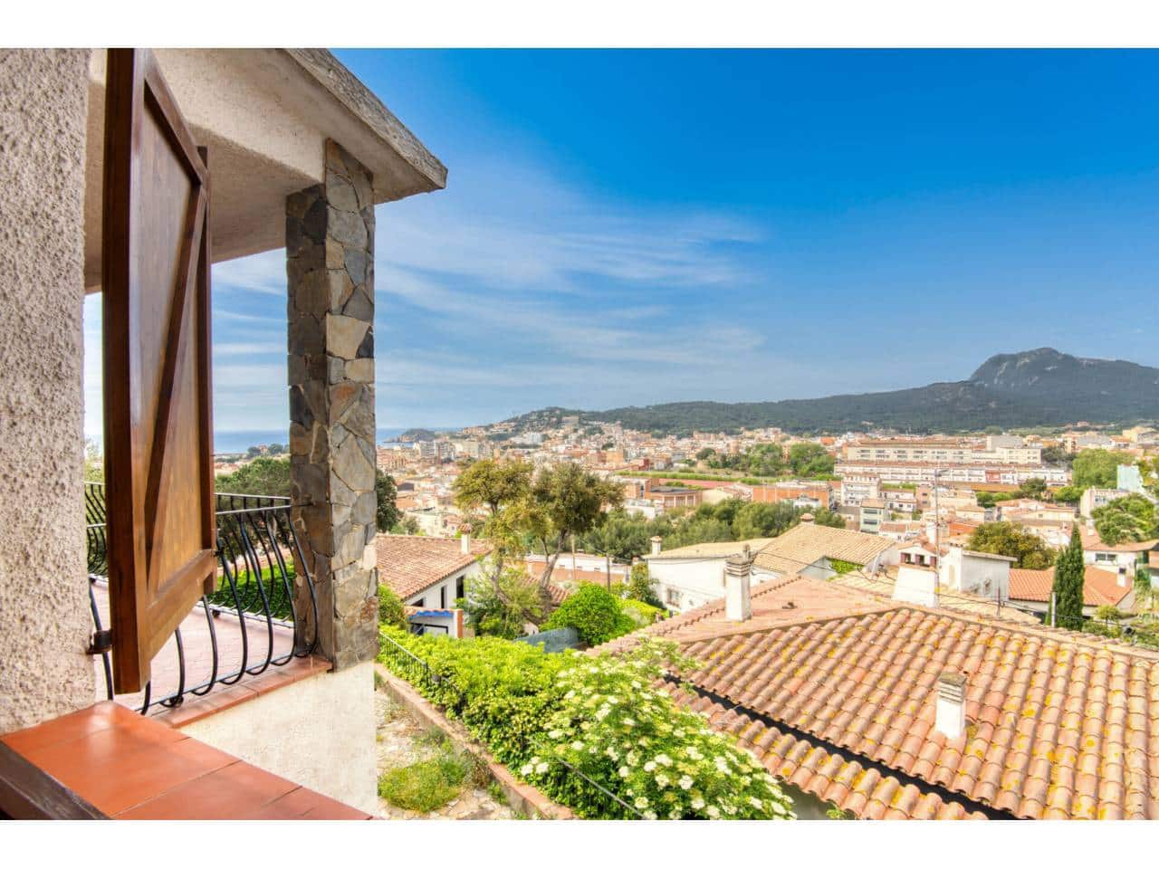 3 bedroom Villa for sale in Sant Feliu de Guixols - € 650,000 (Ref: 8961090)