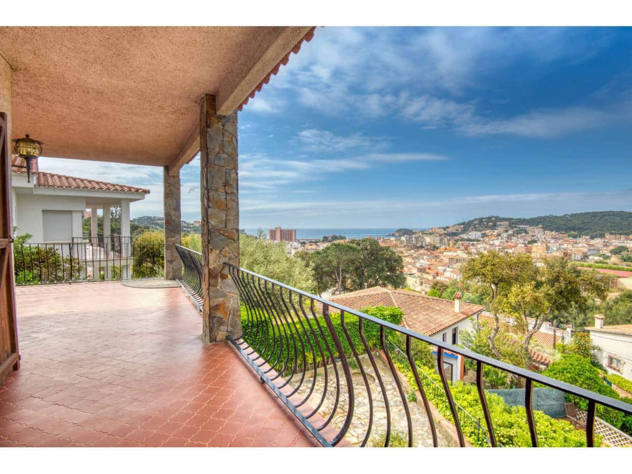 3 bedroom Villa for sale in Sant Feliu de Guixols - € 650,000 (Ref: 8961090)