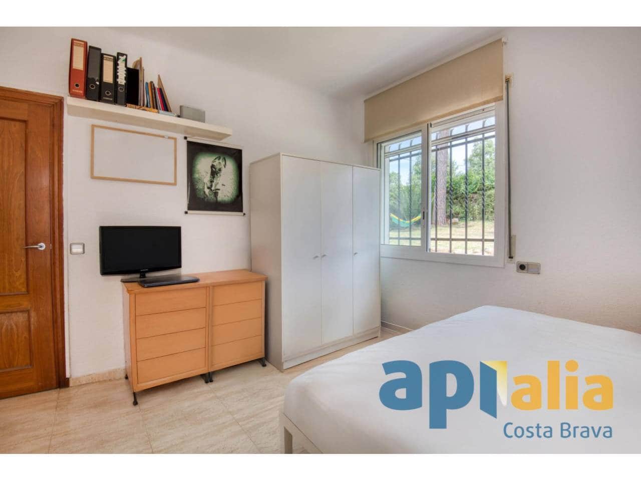 3 makuuhuone Huvila myytävänä paikassa Santa Cristina d'Aro - 450 000 € (Ref: 9047224)