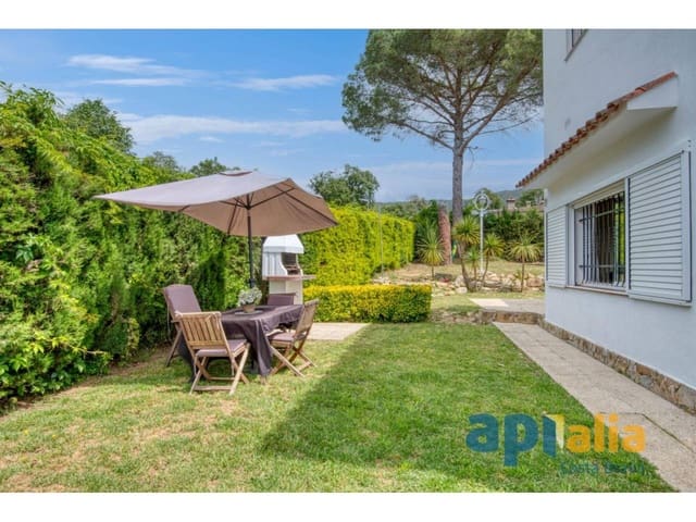 3 makuuhuone Huvila myytävänä paikassa Santa Cristina d'Aro - 450 000 € (Ref: 9047224)