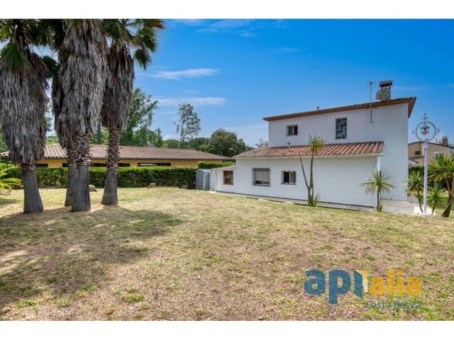 3 makuuhuone Huvila myytävänä paikassa Santa Cristina d'Aro - 450 000 € (Ref: 9047224)