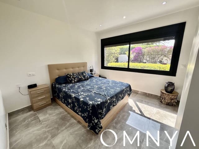 Chalet de 7 habitaciones en Calonge i Sant Antoni en venta con piscina - 629.000 € (Ref: 9050668)