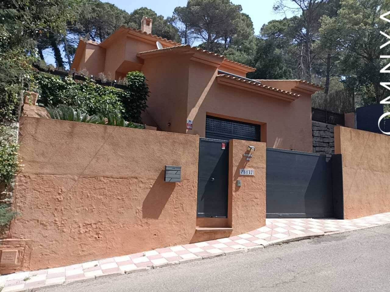 4 sypialnia Willa na sprzedaż w Vidreres z basenem - 265 000 € (Ref: 9064825)