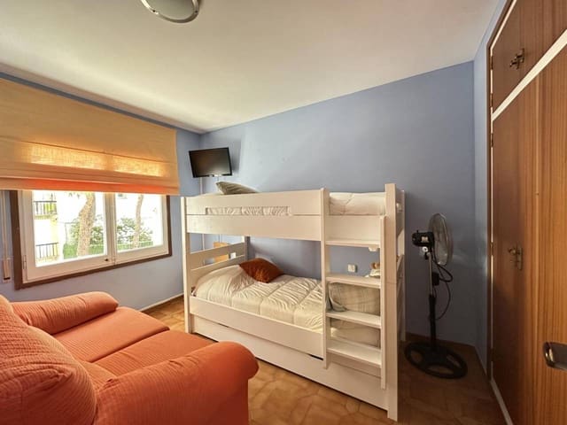 Piso de 1 habitación en Castell-Platja d'Aro en venta - 215.000 € (Ref: 9075686)