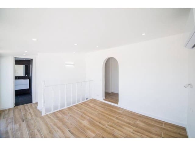 Piso de 3 habitaciones en Palamós en venta - 355.000 € (Ref: 9129383)