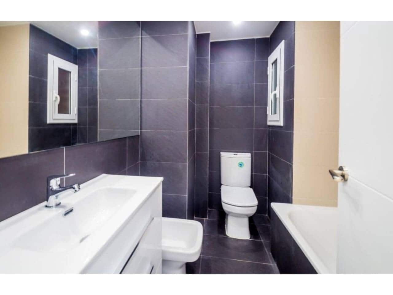 3 sovrum Lägenhet till salu i Palamos - 355 000 € (Ref: 9129383)