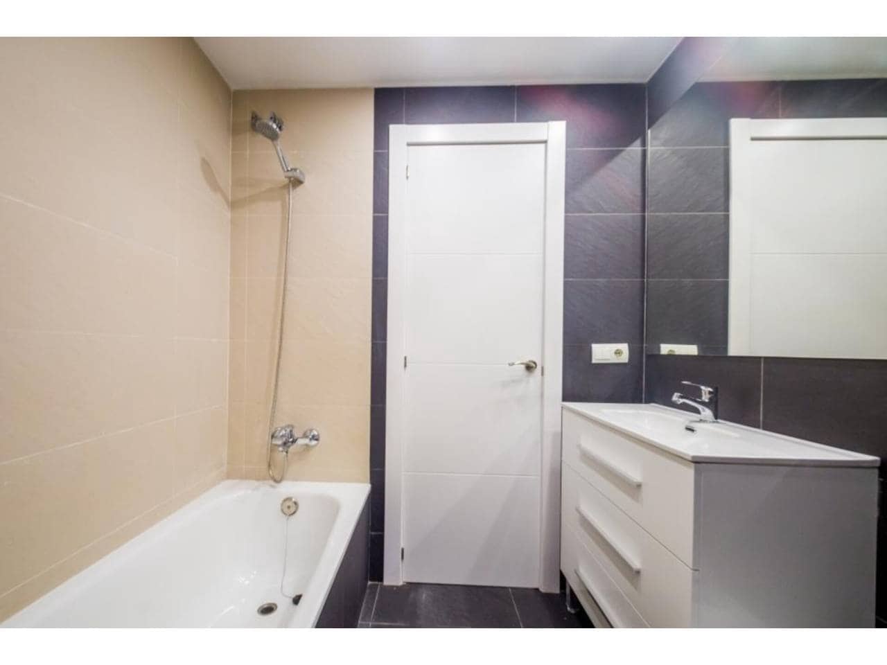 3 sovrum Lägenhet till salu i Palamos - 355 000 € (Ref: 9129383)