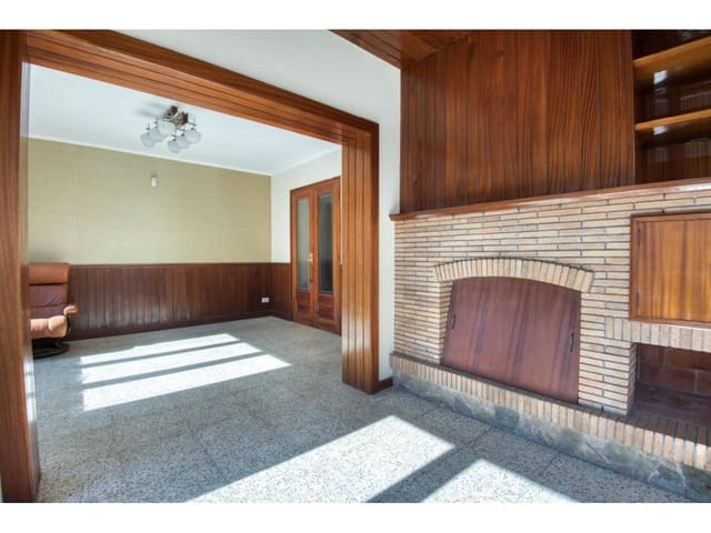 5 soveværelse Villa til salg i Sant Feliu de Guíxols med garage - € 600.000 (Ref: 9262152)