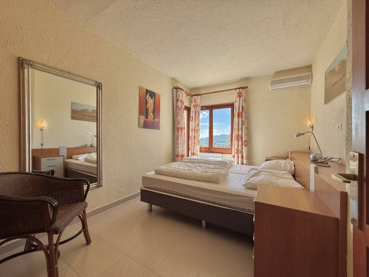 4 bedroom Villa for sale in Calonge i Sant Antoni with pool - € 480,000 (Ref: 9275707)