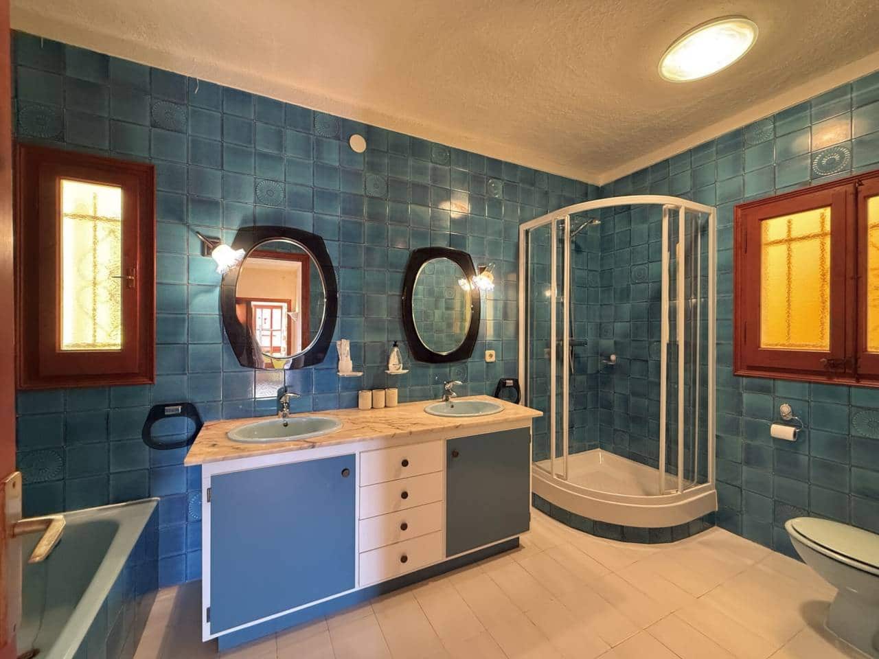 4 bedroom Villa for sale in Calonge i Sant Antoni with pool - € 480,000 (Ref: 9275707)