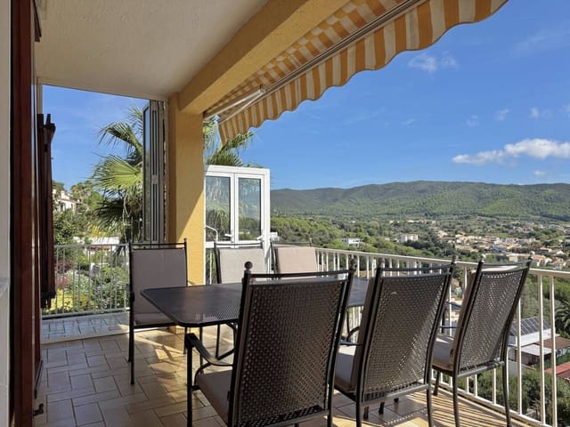 4 bedroom Villa for sale in Calonge i Sant Antoni with pool - € 480,000 (Ref: 9275707)