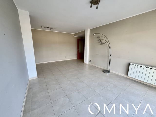 3 soveværelse Lejlighed til salg i Sant Feliu de Guíxols - € 185.000 (Ref: 9317263)