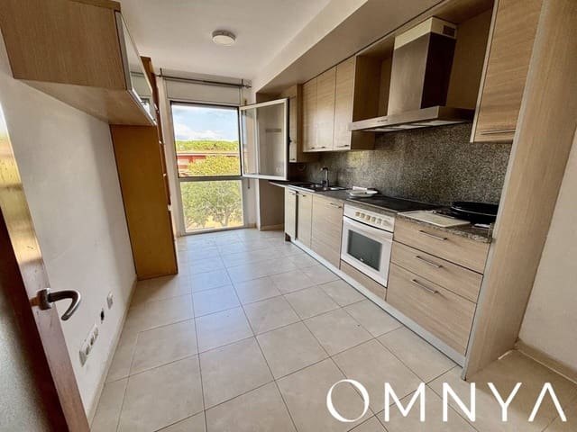 3 soveværelse Lejlighed til salg i Sant Feliu de Guíxols - € 185.000 (Ref: 9317263)