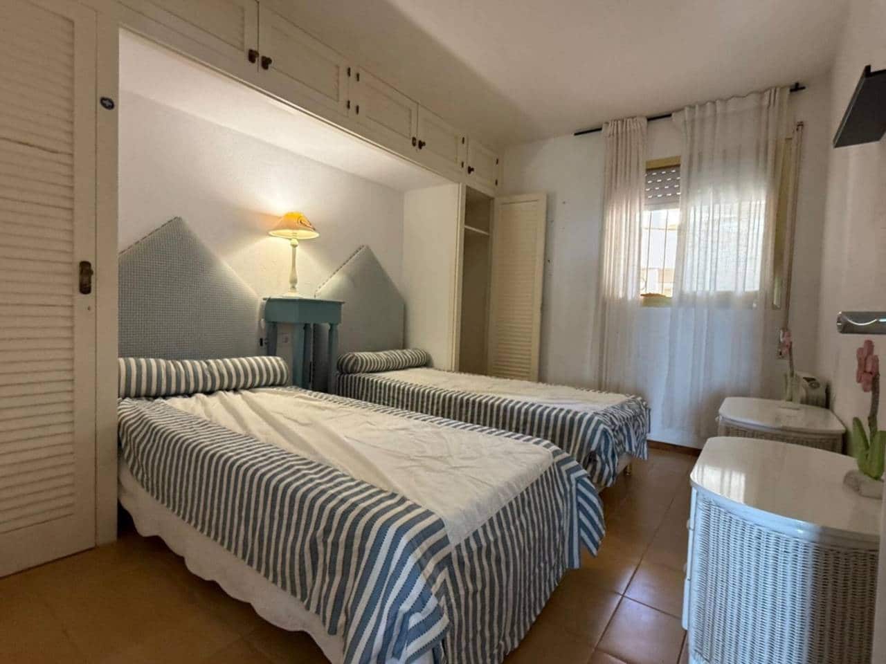 2 makuuhuone Asunto myytävänä paikassa Sant Feliu de Guixols mukana uima-altaan - 290 000 € (Ref: 9353094)