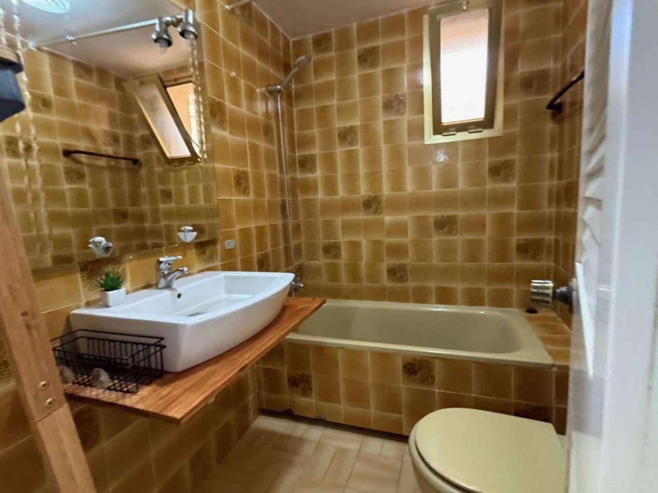 2 makuuhuone Asunto myytävänä paikassa Sant Feliu de Guixols mukana uima-altaan - 290 000 € (Ref: 9353094)