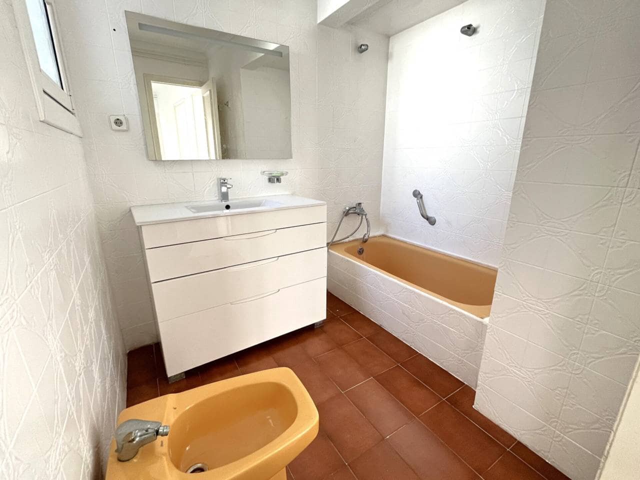 2 soveværelse Lejlighed til salg i Sant Feliu de Guixols - € 180.000 (Ref: 9355694)