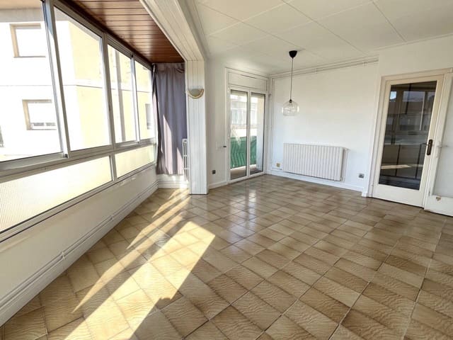 2 soveværelse Lejlighed til salg i Sant Feliu de Guíxols - € 180.000 (Ref: 9355694)