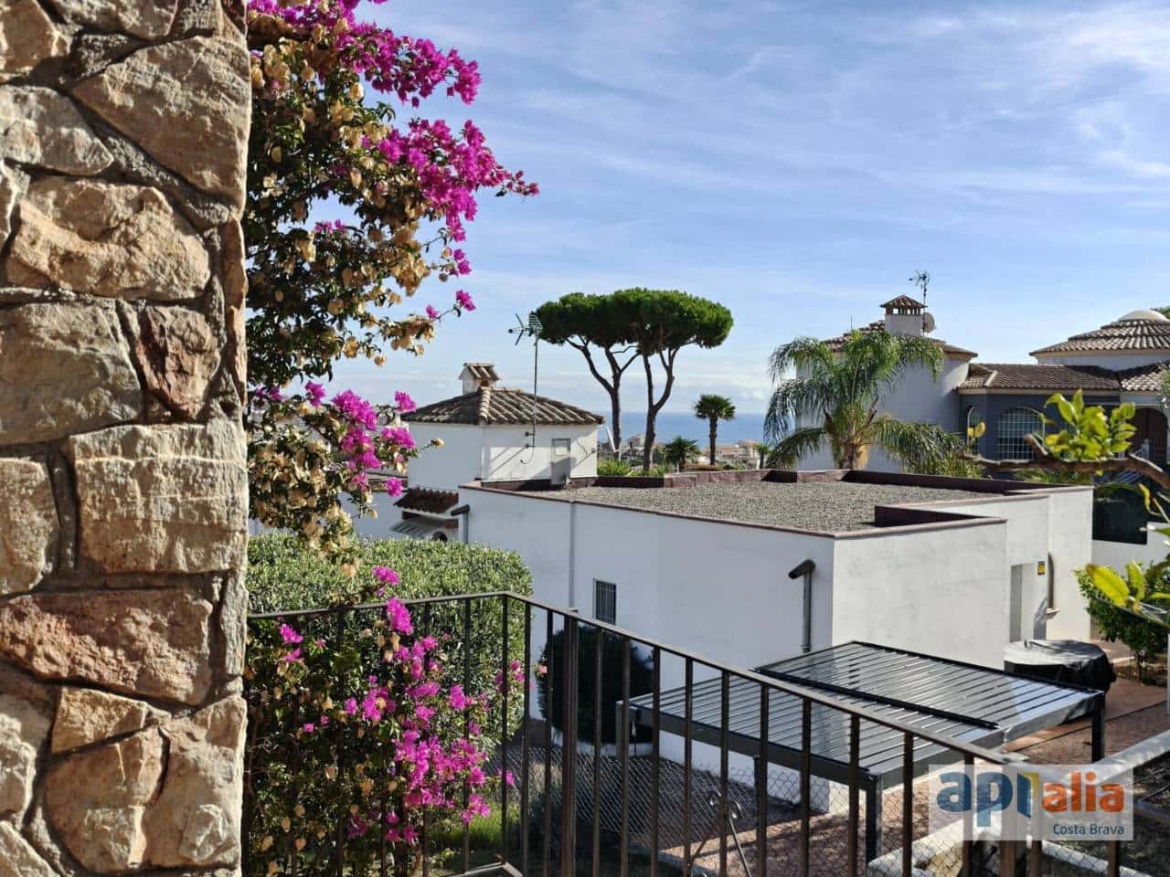 3 bedroom Villa for sale in Sant Antoni de Calonge with garage - € 500,000 (Ref: 9358938)