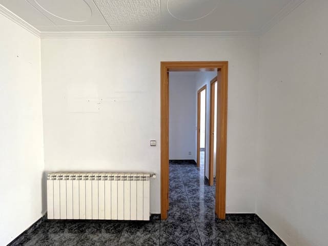 3 soveværelse Lejlighed til salg i Sant Feliu de Guíxols - € 150.000 (Ref: 9367022)