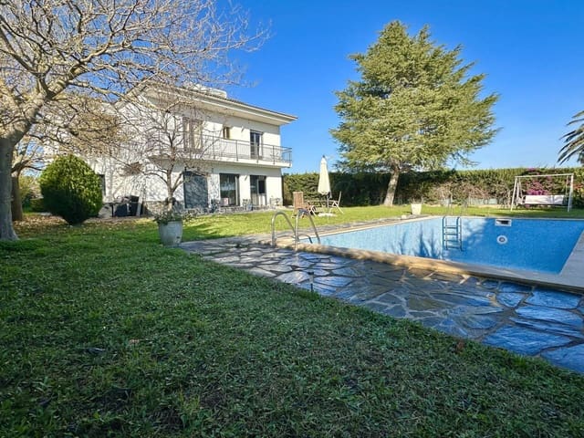 7 makuuhuone Huvila myytävänä paikassa Calonge i Sant Antoni mukana uima-altaan - 569 000 € (Ref: 9367023)