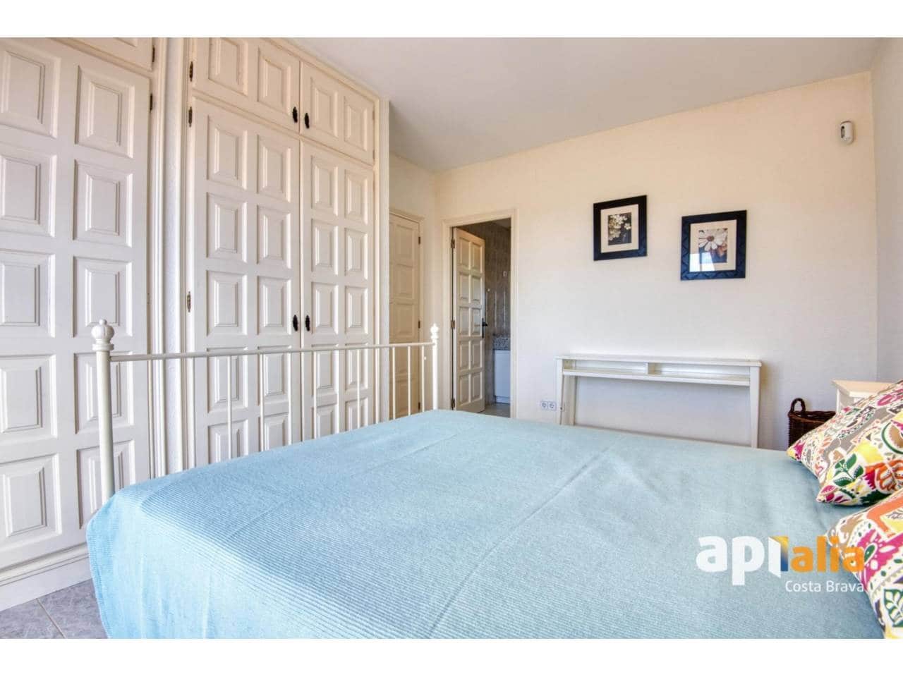 4 bedroom Villa for sale in Calonge i Sant Antoni with pool - € 675,000 (Ref: 9367024)