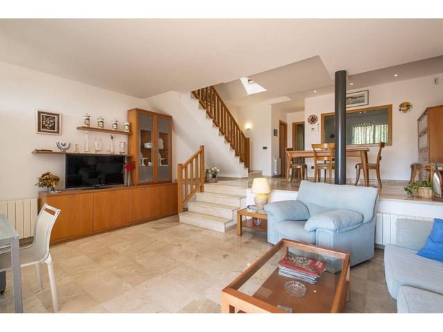 3 quarto Casa em Banda para venda em Sant Feliu de Guíxols com piscina garagem - 695 000 € (Ref: 9385335)