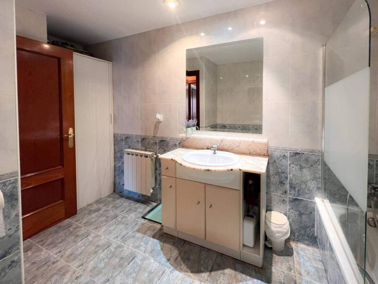 3 bedroom Flat for sale in Sant Feliu de Guixols - € 325,000 (Ref: 9387600)