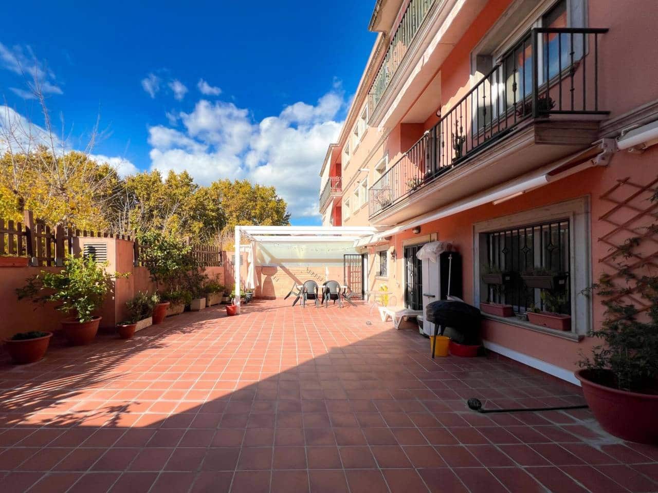 3 bedroom Flat for sale in Sant Feliu de Guixols - € 325,000 (Ref: 9387600)