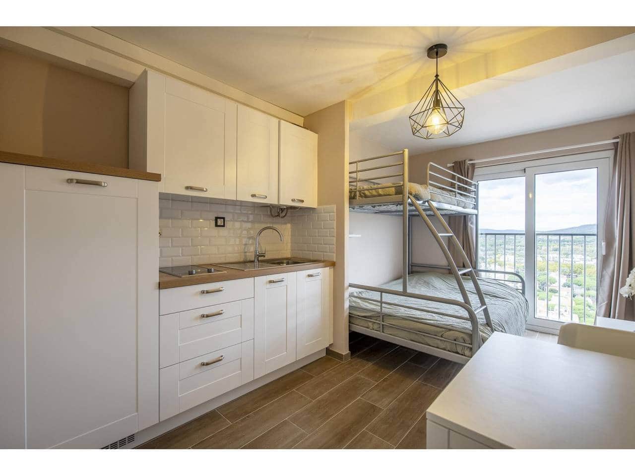 Studio til salgs i Castell-Platja d'Aro - € 100 000 (Ref: 9392076)