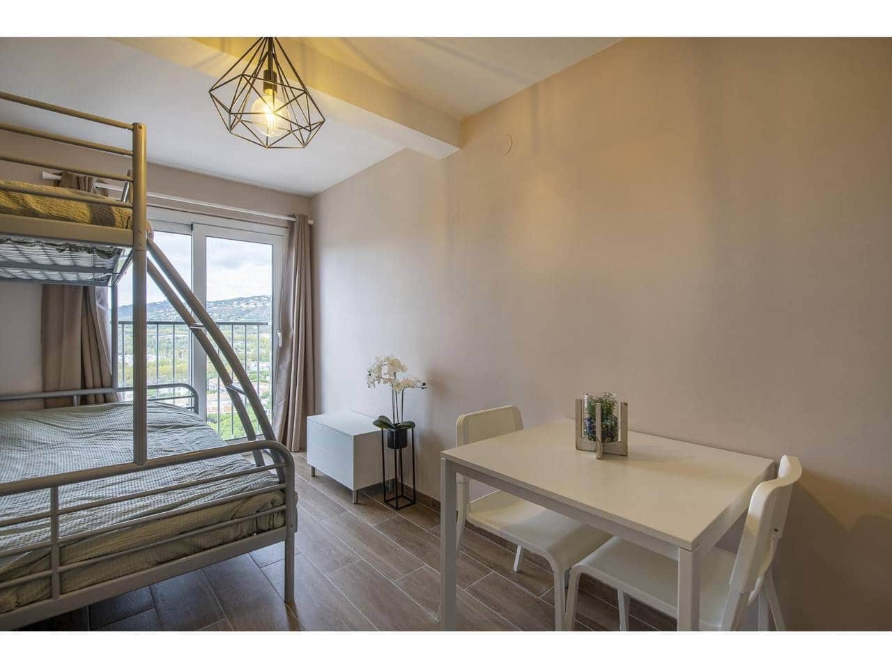 Studio til salgs i Castell-Platja d'Aro - € 100 000 (Ref: 9392076)