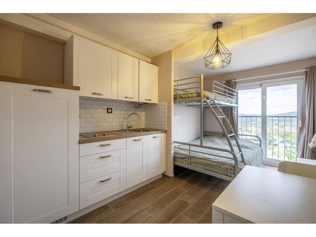 Studio till salu i Castell-Platja d'Aro - 100 000 € (Ref: 9392076)