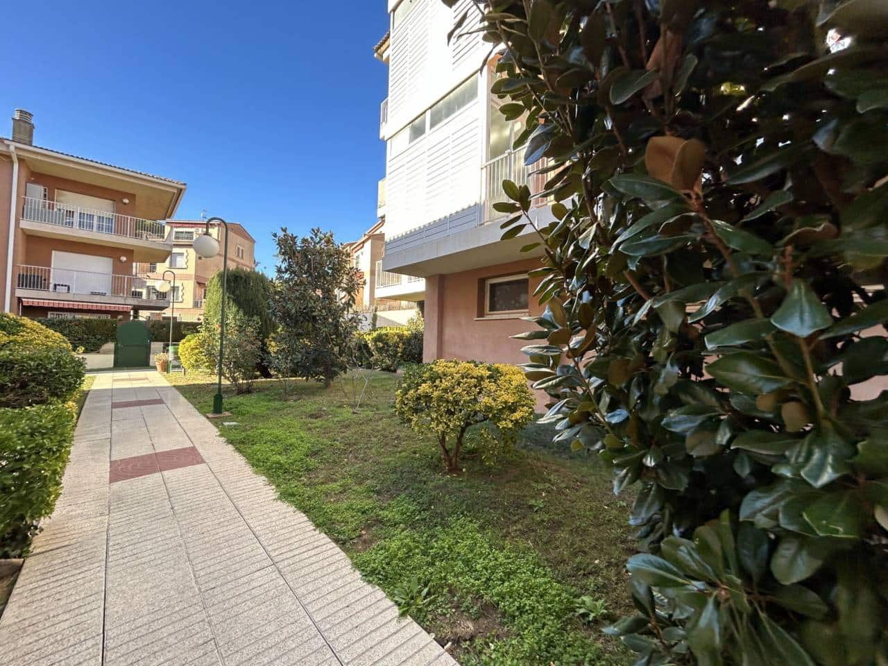 3 bedroom Flat for sale in Castell-Platja d'Aro - € 320,000 (Ref: 9395776)