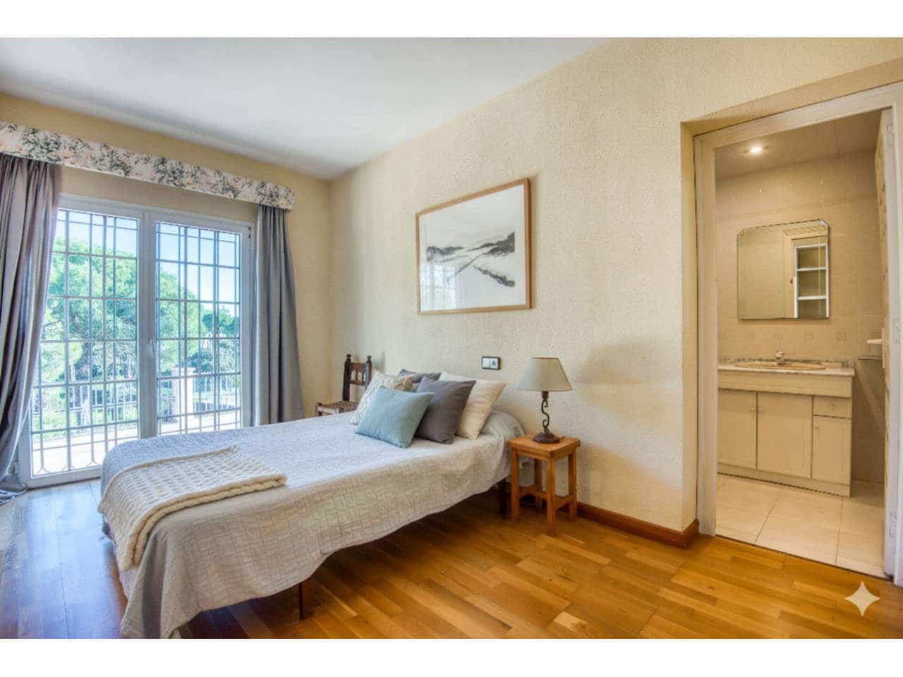 4 sypialnia Willa na sprzedaż w Castell-Platja d'Aro z basenem garażem - 850 000 € (Ref: 9403182)