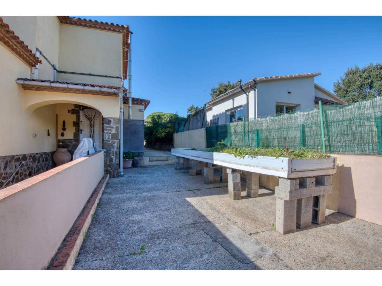 4 sypialnia Willa na sprzedaż w Castell-Platja d'Aro z basenem garażem - 850 000 € (Ref: 9403182)