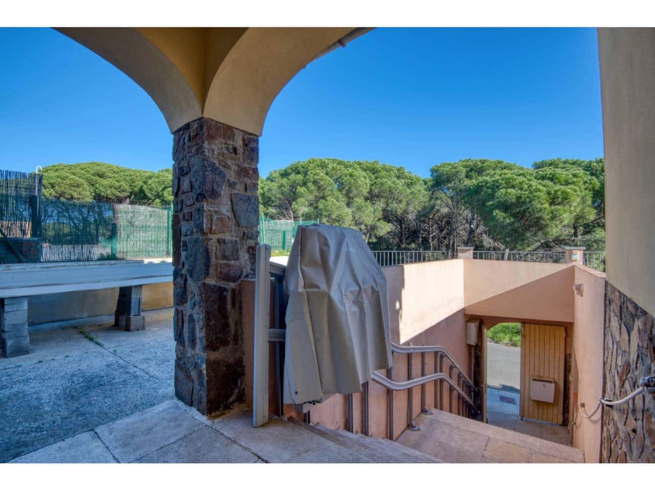 4 sypialnia Willa na sprzedaż w Castell-Platja d'Aro z basenem garażem - 850 000 € (Ref: 9403182)