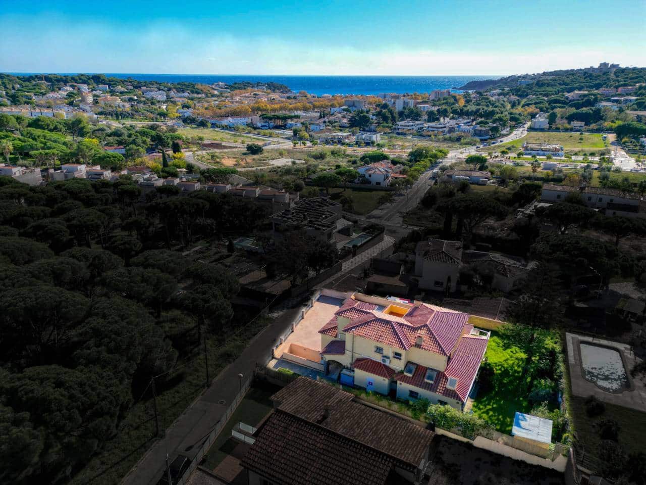 4 sypialnia Willa na sprzedaż w Castell-Platja d'Aro z basenem garażem - 850 000 € (Ref: 9403182)